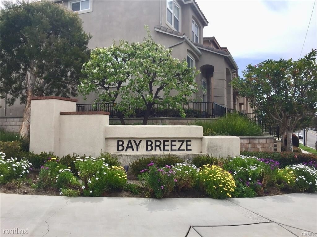 Foto principal - 3 br, 2 bath House - 4126 Spencer St