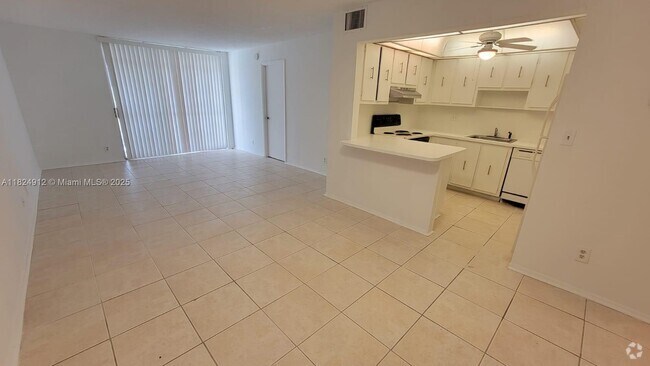 Building Photo - 2029 NW 46th Ave