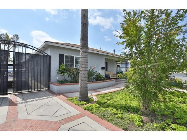 Building Photo - 1126 W Cubbon St