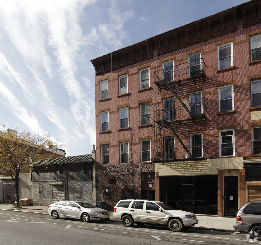 Building Photo - 1102 Bedford Ave