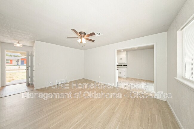 Foto del edificio - 2721 SE 49th St