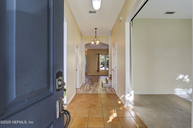 Foto del edificio - 8391 Candlewood Cove Trail