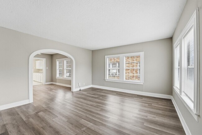 Foto del edificio - 144 Glendale St