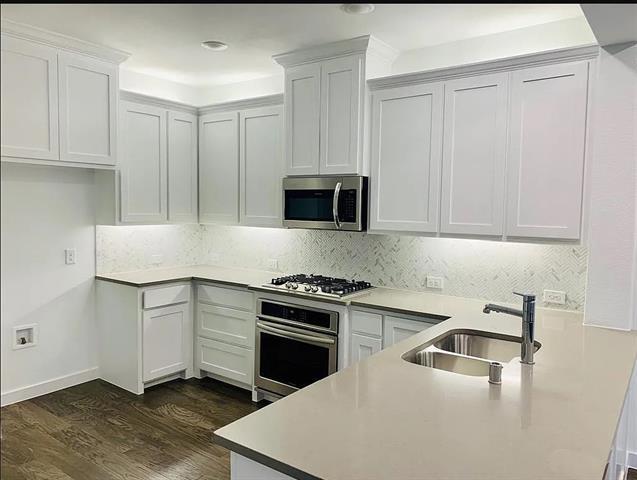 Building Photo - 1339 Casselberry Dr