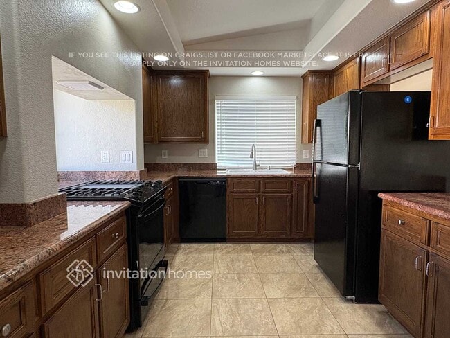 Foto del edificio - 6734 Bravura Ct