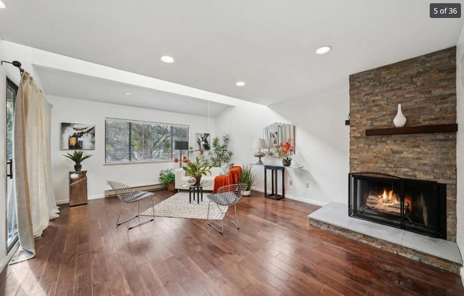 Building Photo - Gorgeous Condo in Dominican Hills w/ Commu...