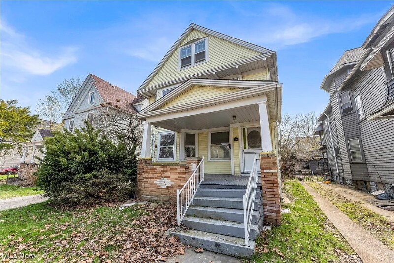 Foto principal - 7218 Lawnview Ave