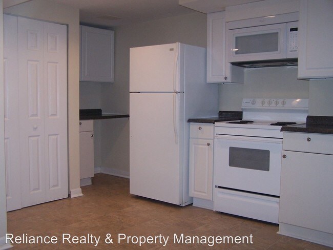 Building Photo - 1 br, 1 bath House - 13610 Floris Street - LL
