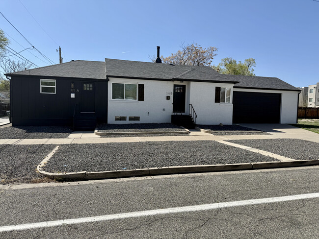 Building Photo - 325 N 10th St