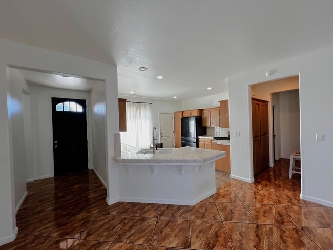 Building Photo - 2030 San Marco Ct