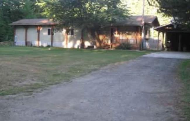 Building Photo - 210 NE Ranch Dr