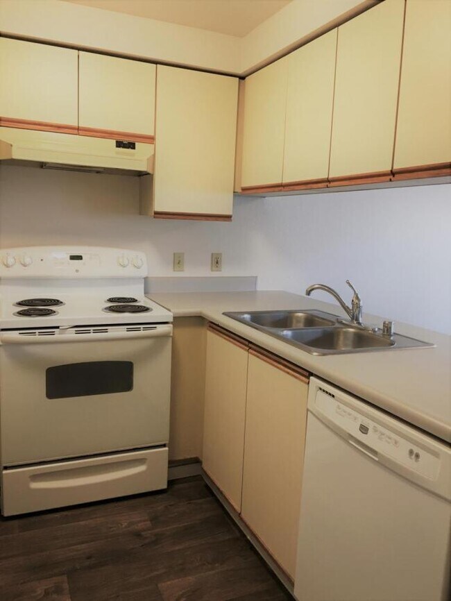 Building Photo - 2 bedroom in Seattle WA 98115