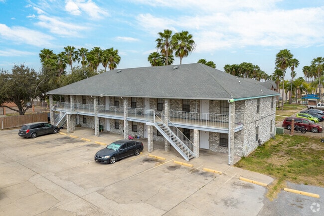 Building Photo - Summit Apartments