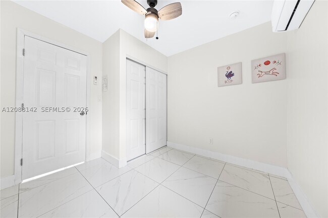 Foto del edificio - 612 NW 10th Terrace