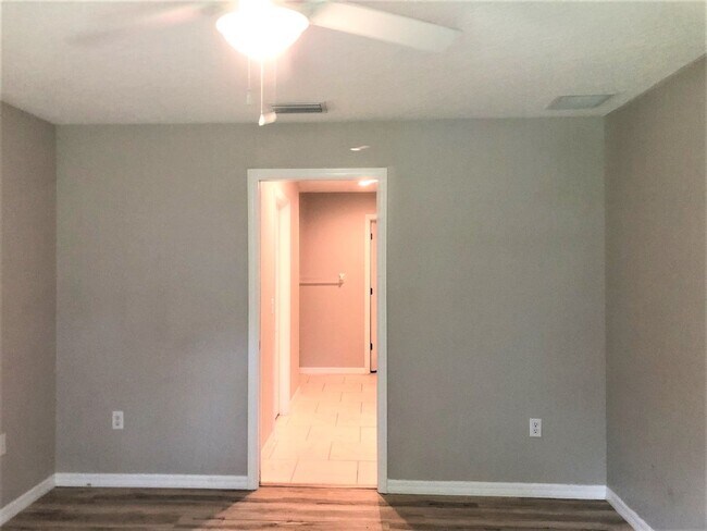 Foto del edificio - Weeki Wachee 4BR/2BA Home For Rent!