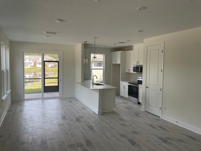 Building Photo - 106 Big Pne Ln