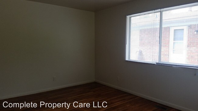 Building Photo - 3 br, 1 bath House - 801 N Elgin