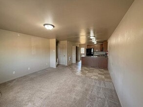 Building Photo - 1104 Ballpark Rd