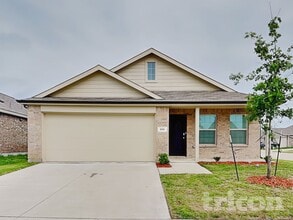 Building Photo - 908 Lady Bird St
