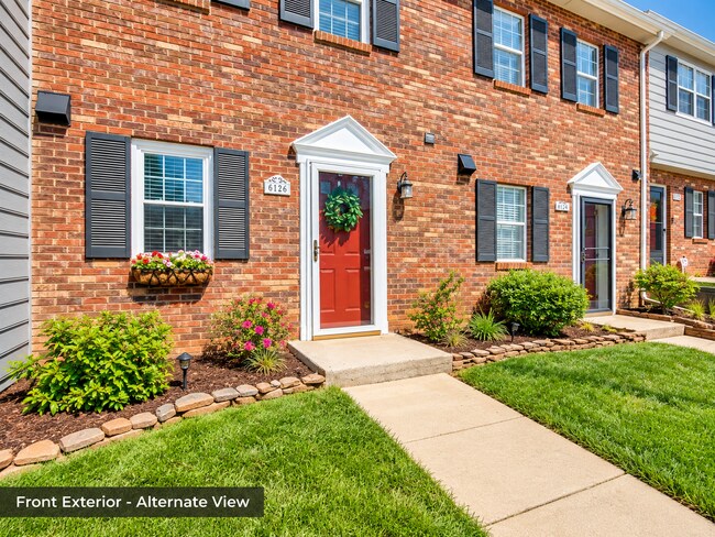 Foto del edificio - 6126 Heath Ridge Ct