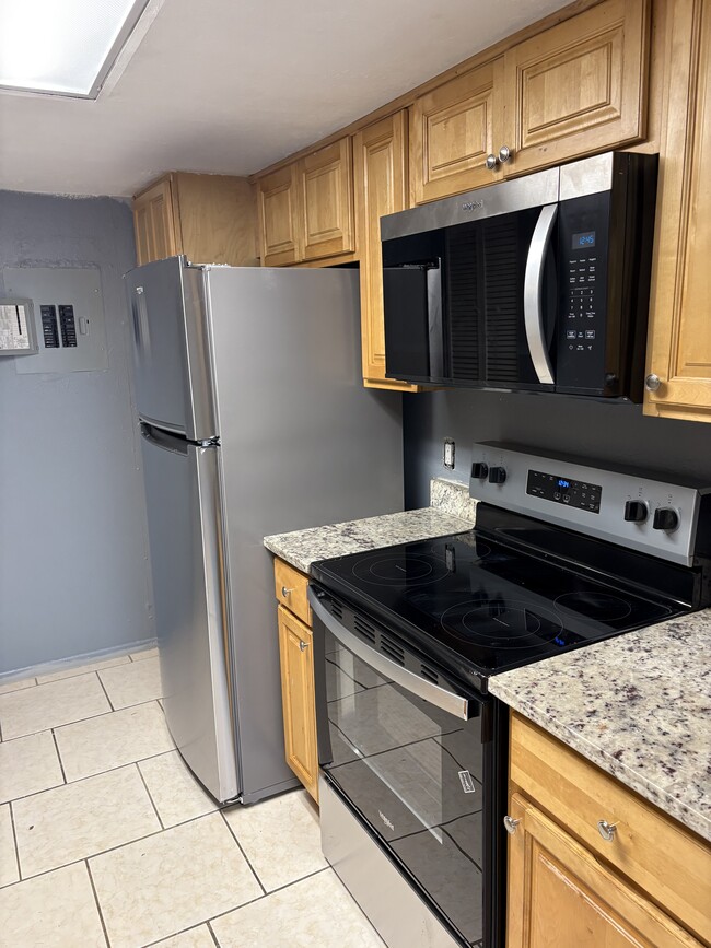 Building Photo - 4020 Billingsgate Rd