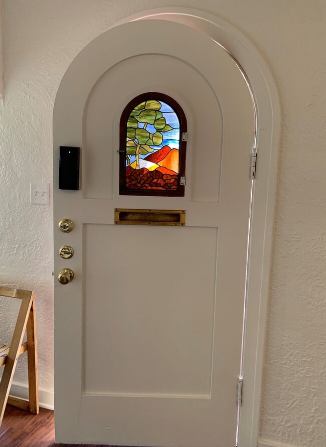 Foto del edificio - Charming Santa Paula Home