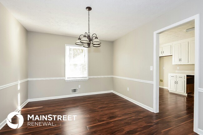 Foto del edificio - 16 Fairfield Way SW