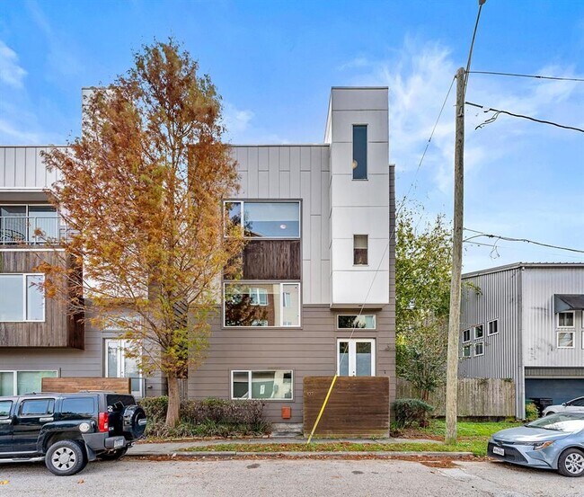 Foto del edificio - 107 Willard St