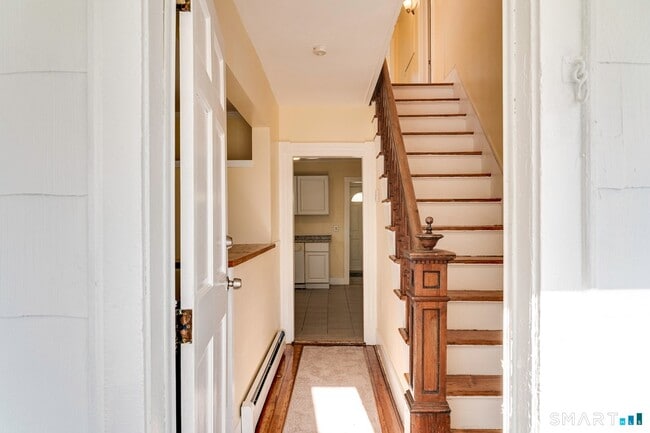 Building Photo - 303 Millville Ave