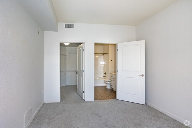 3BR, 2BA - 1,484 SF - The Madrid - Bedroom - Portola at SouthGlenn