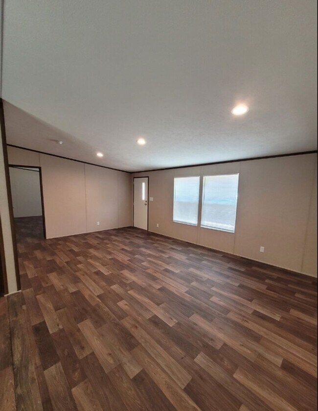 Foto del edificio - 39 Sunnybrook Ln