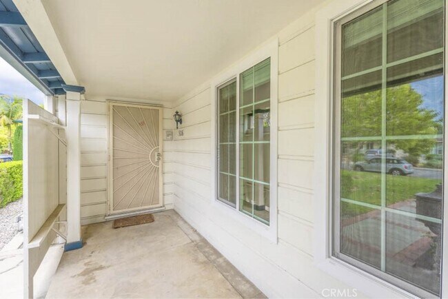 Foto del edificio - 506 San Luis Rey Rd