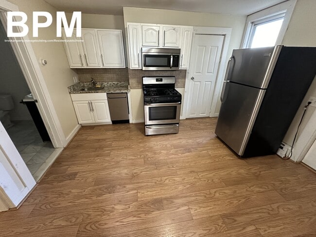 Photo - 367 Maverick St Apartment