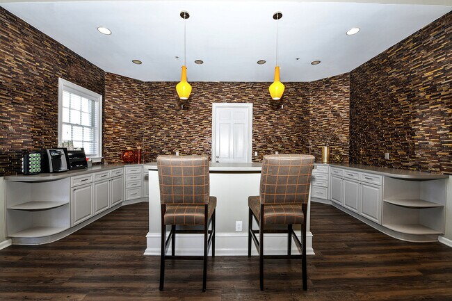 Crestmark-Casa club 2 - Crestmark Apartment Homes