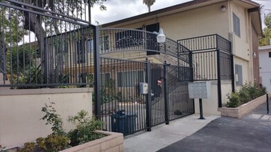 Building Photo - 4436 Rosebud Ln