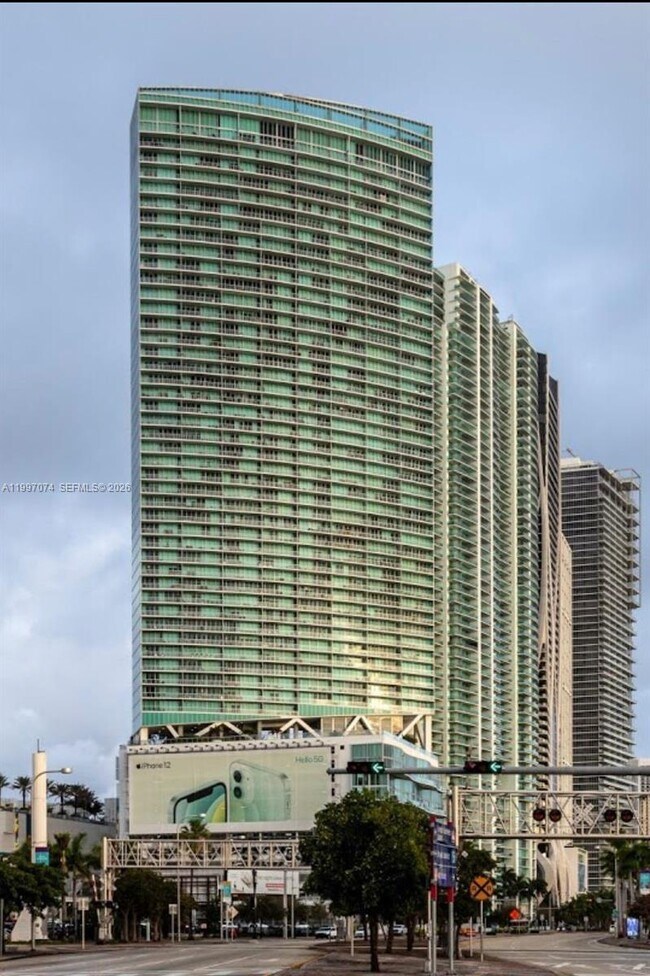 Foto del edificio - 888 Biscayne Blvd