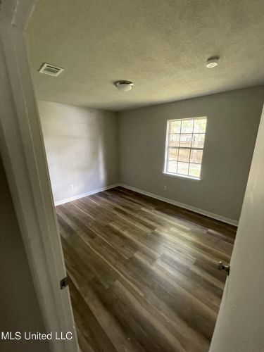 Building Photo - 7113 Raggio Ln