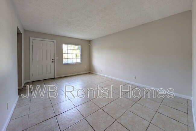 Foto del edificio - 2873 Yellow Pine Ct