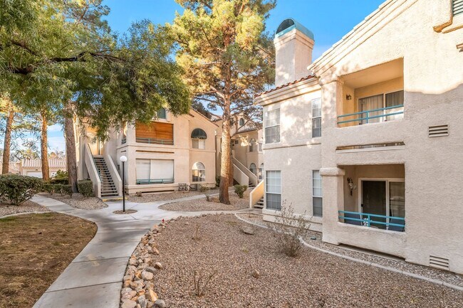 Building Photo - 2251 Wigwam Pkwy