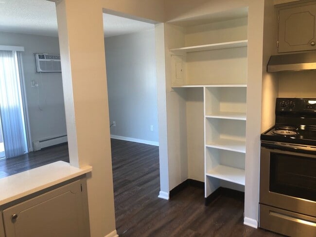Building Photo - Lobb Field Apartments