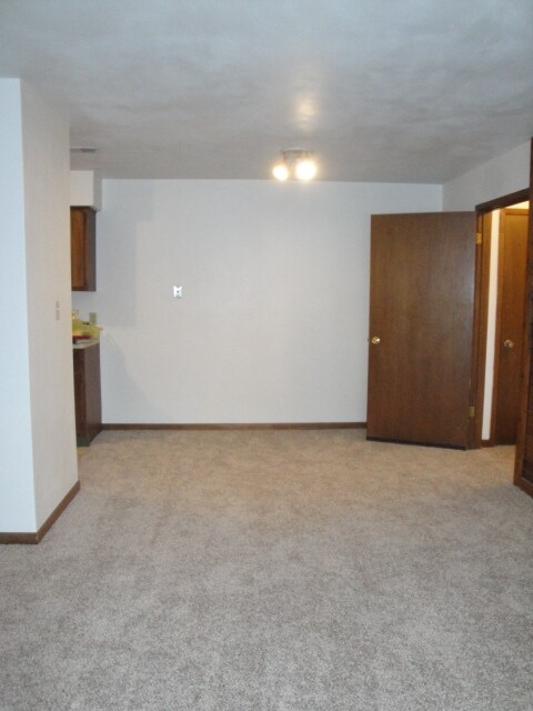 Foto del edificio - 3445 Kingswood Pl