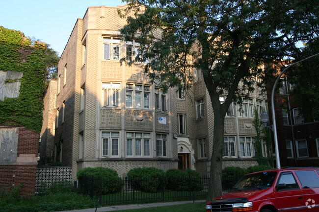 Building Photo - Chatham Apartments