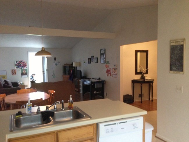 Foto del edificio - 38 Lone Oak Cir