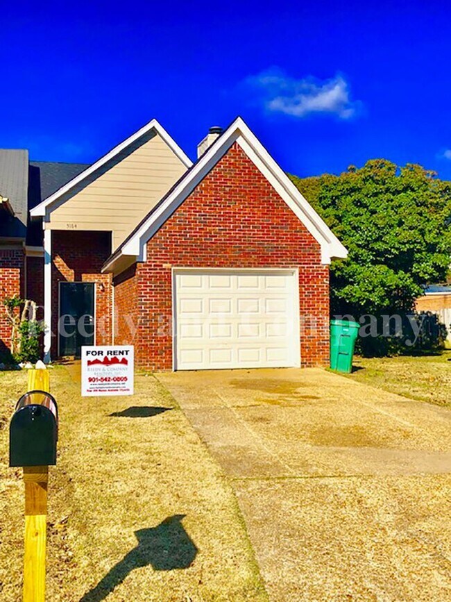 Foto del edificio - 5164 Walton Lake