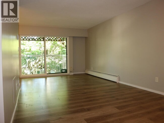 Building Photo - 8060 Ryan Rd