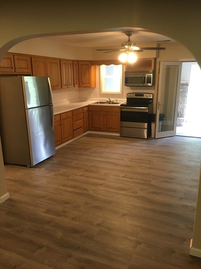 Building Photo - 11232 Mcfarland