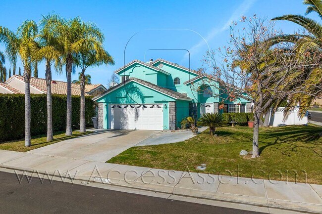 Foto del edificio - Beautiful 4 Bedroom Temecula Home with Private Backyard & Covered Patio