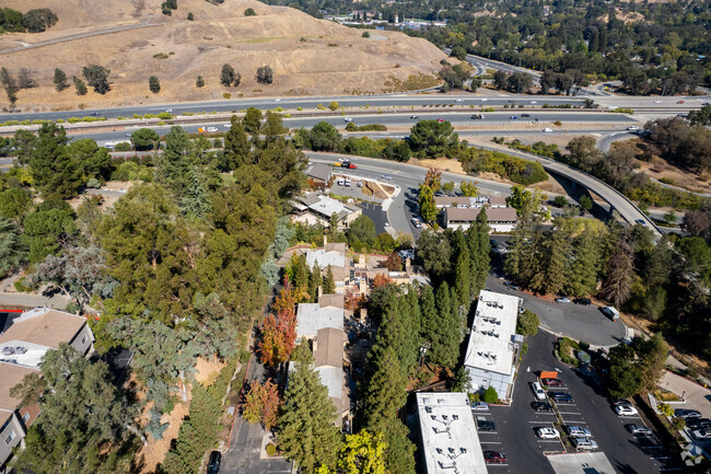 Aerial Photo - Lafayette Pointe