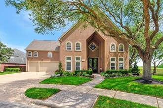 Building Photo - 3806 Canyon Bluff Ct