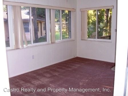 Building Photo - 779 N Hollywood Cir